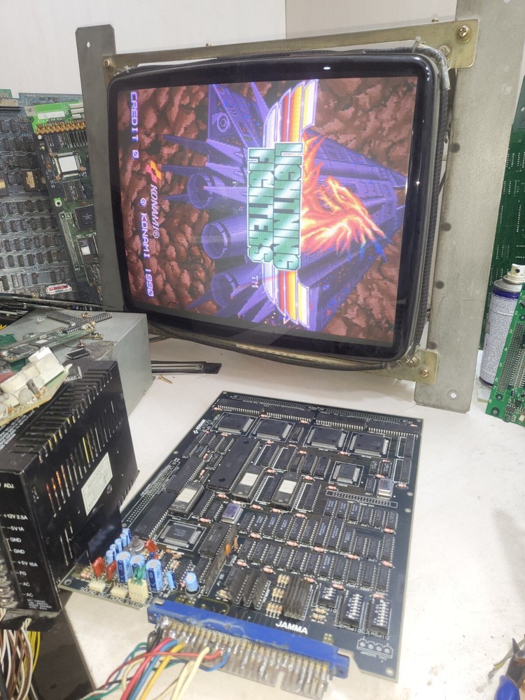 LIGHTNING FIGHTERS BY KONAMI ARCADE PCB JAMMA ORIGINAL