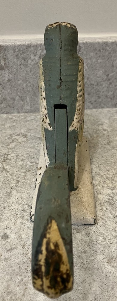 ANTIQUE PRIMITIVE CAST IRON PARROT NUT CRACKER TOOL