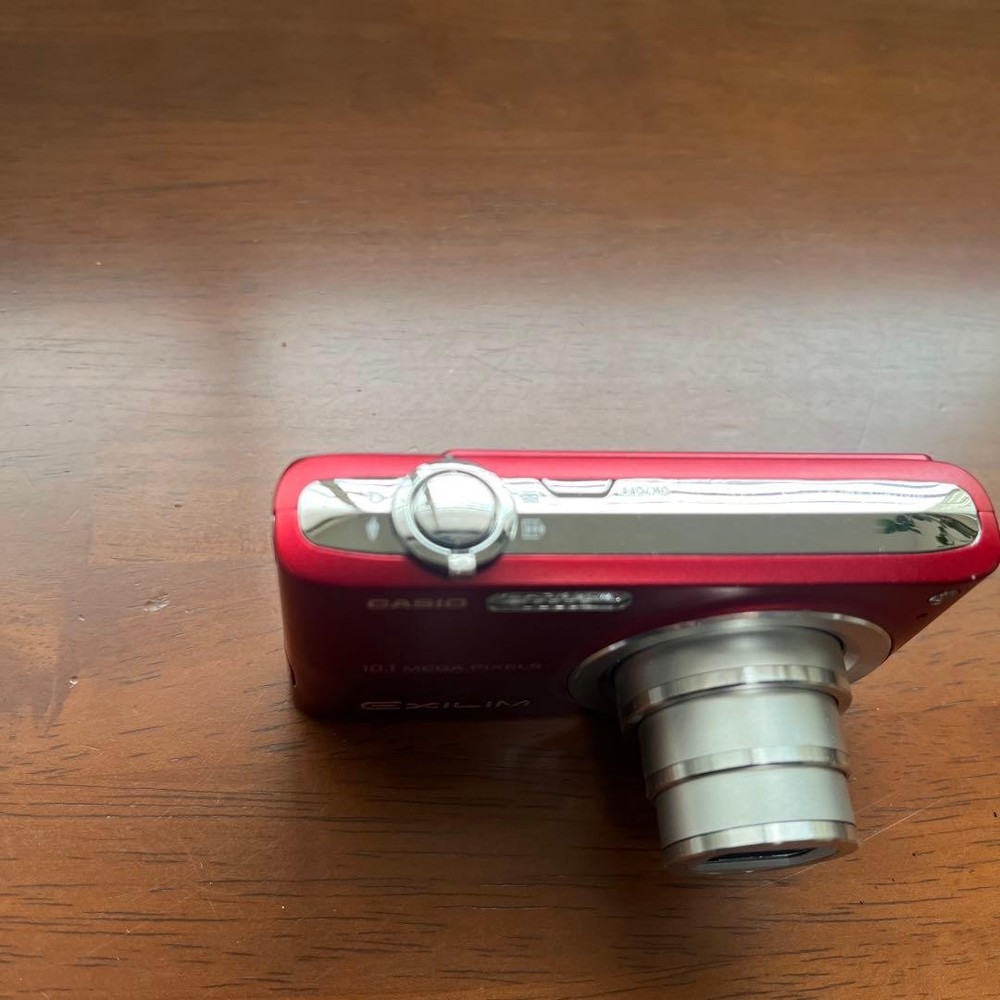 Casio EXILIM Compact Digital Camera Red 10.1 Megapixels Tested