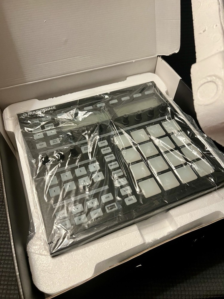 Machine Groove Production Studio, New