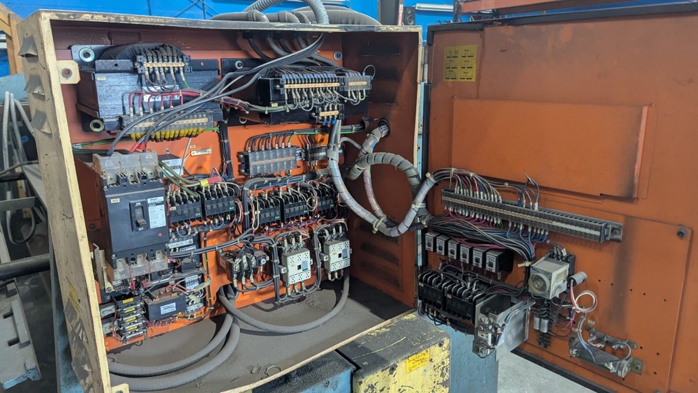 10' Amada shear 3/16" steel capacity