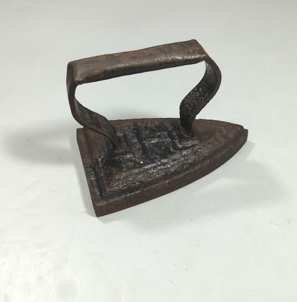 Antique Sad Iron  No. 7 Rustic Decor