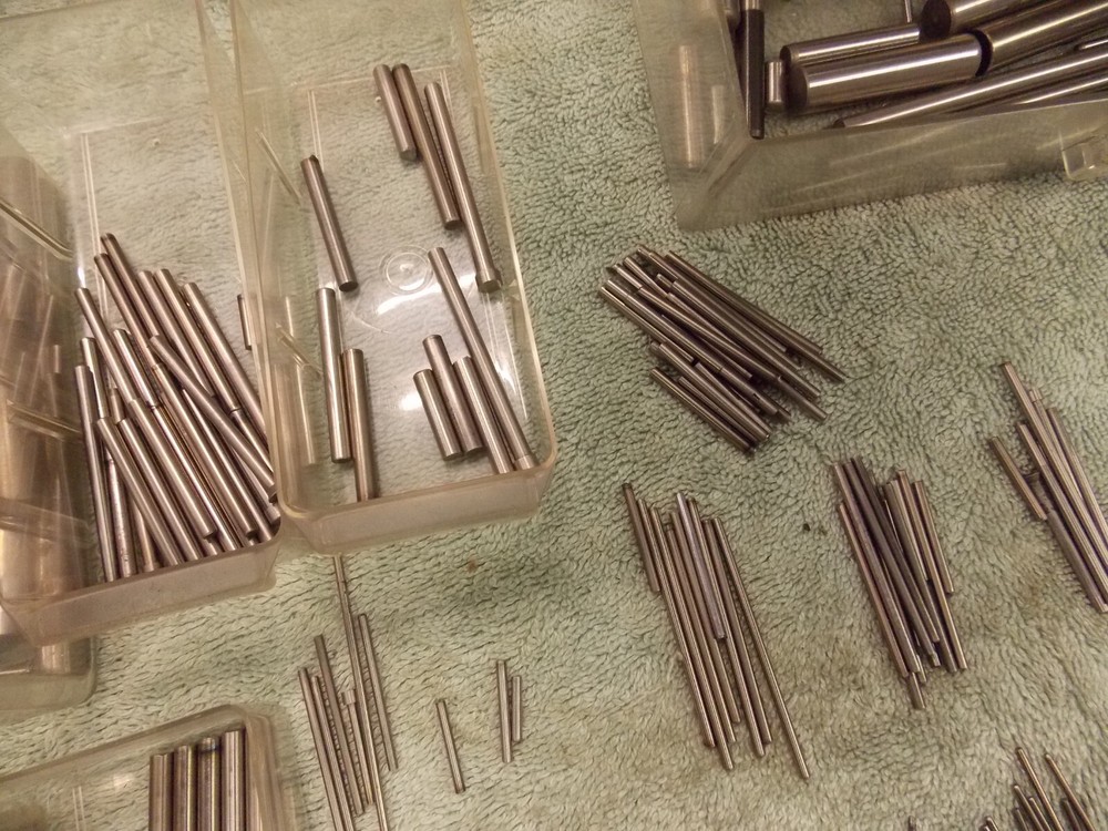 200 Plastic Injection Mold Ejector Pins Alignment Leader Tool Room Machinist