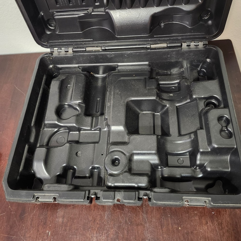 Dewalt router case - DW618B3E case only Missing Handle SEE PHOTOS