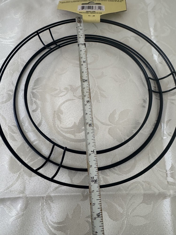 4-Pack 8” Circle Metal Wire Wreath Frame Forms Table Wall Decor New