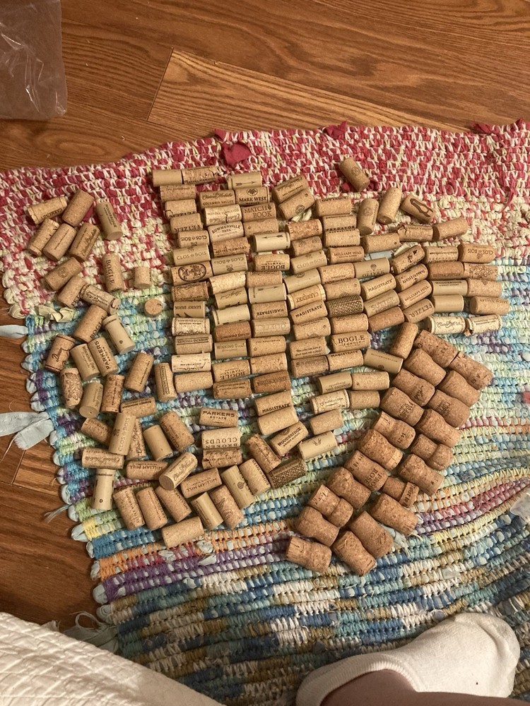 used wine corks  135 Regular Wine Corks and 20 Champagne/sparkling Wine Corks