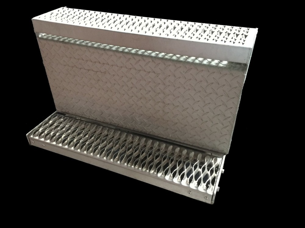 Peterbilt Battery Box Bottom Replacement Step, Weld-On - 379 388 389