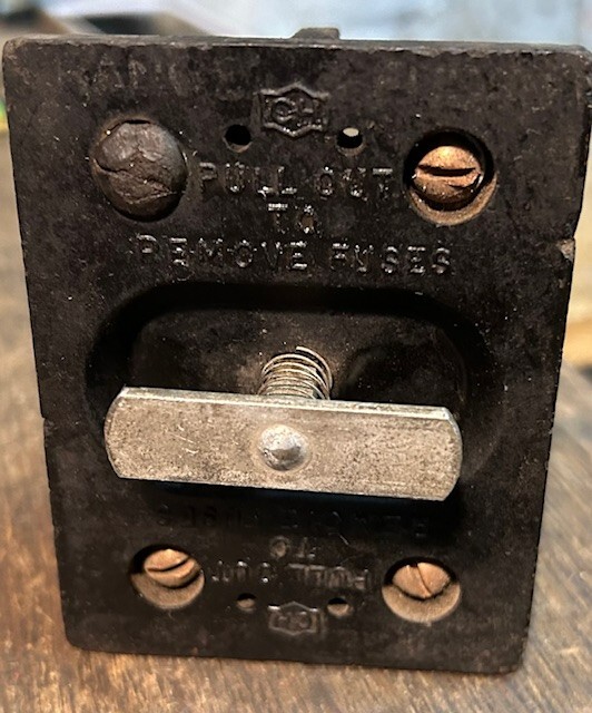 CUTLER HAMMER  60 AMP RANGE OLD HEAVY BAKELITE FUSE PANEL PULLOUT
