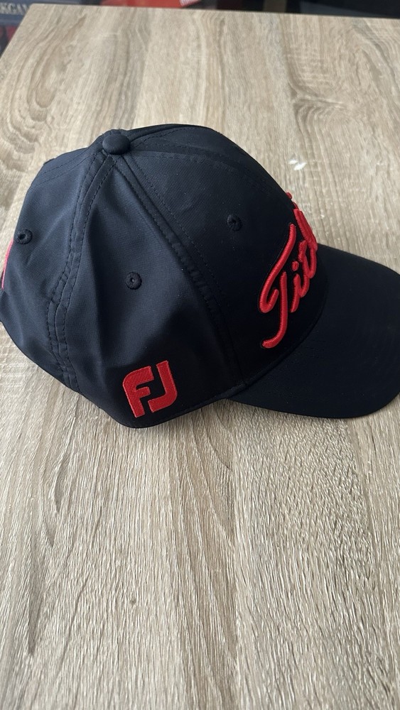 Titleist Black And Red Hat