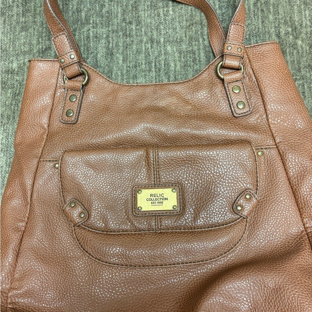 Relic Brown Leather Shoulder Bag with Front Pocket