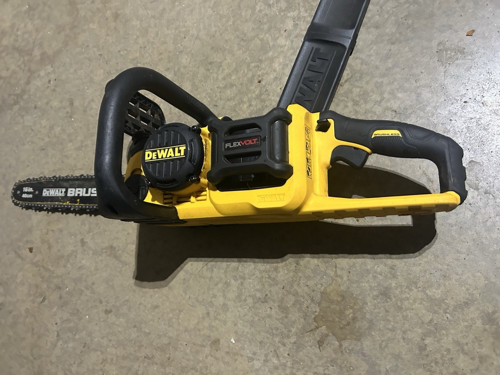 DeWALT FLEXVOLT DCCS670B 60V MAX Cordless 16” Chainsaw (Tool Only) USED
