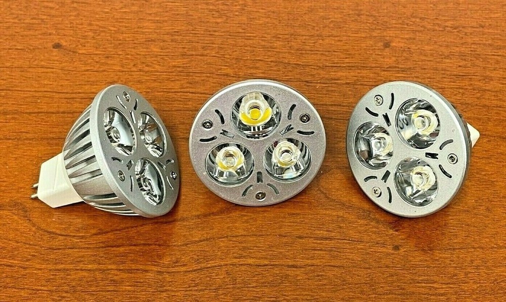 3 PACK - LED MR16 LAMPS, 12 VOLT, 3 WATT, WARM WHITE, REPLACE A 30W HALOGEN