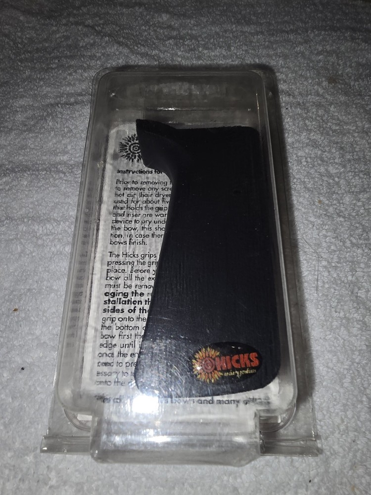 NEW HICKS PUSH ON GRIP FOR BOWTECH COMPOUND BOWS NEVER USED