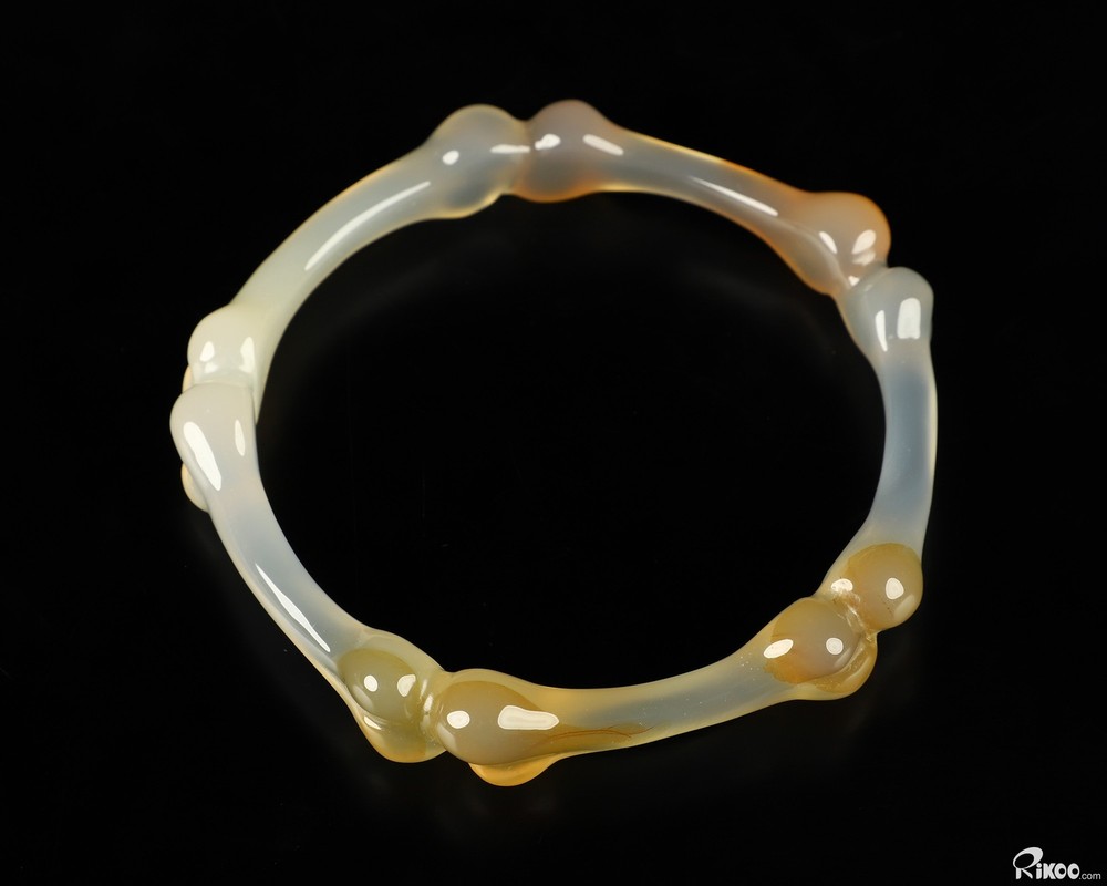 3.1" Agate Hand Carved Crystal Bangle, Crystal Healing