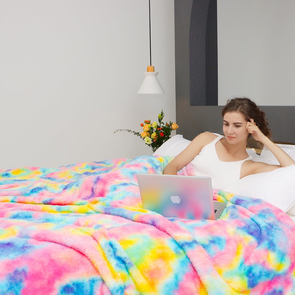 Fleece Throw Blanket Couch Soft Lightweight Cozy Microfiber Plush