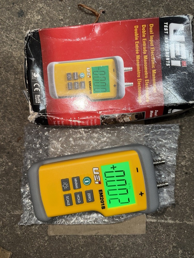 UEi Test Instruments EM201B Dual Input Differential Manometer