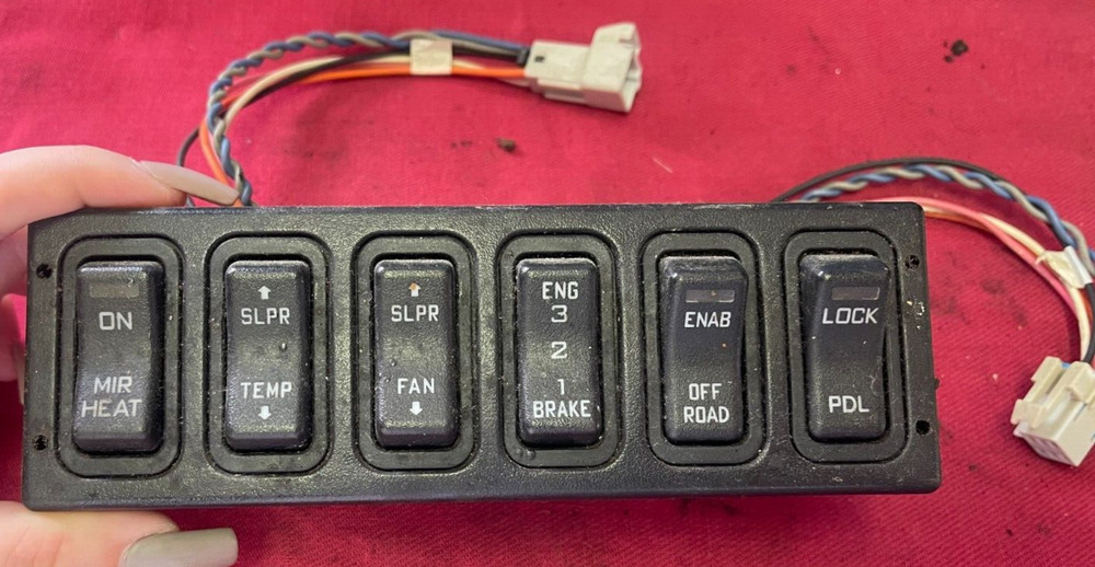 International PROSTAR SWITCH PANEL Dash Panel - 2600384C91, 32237-101