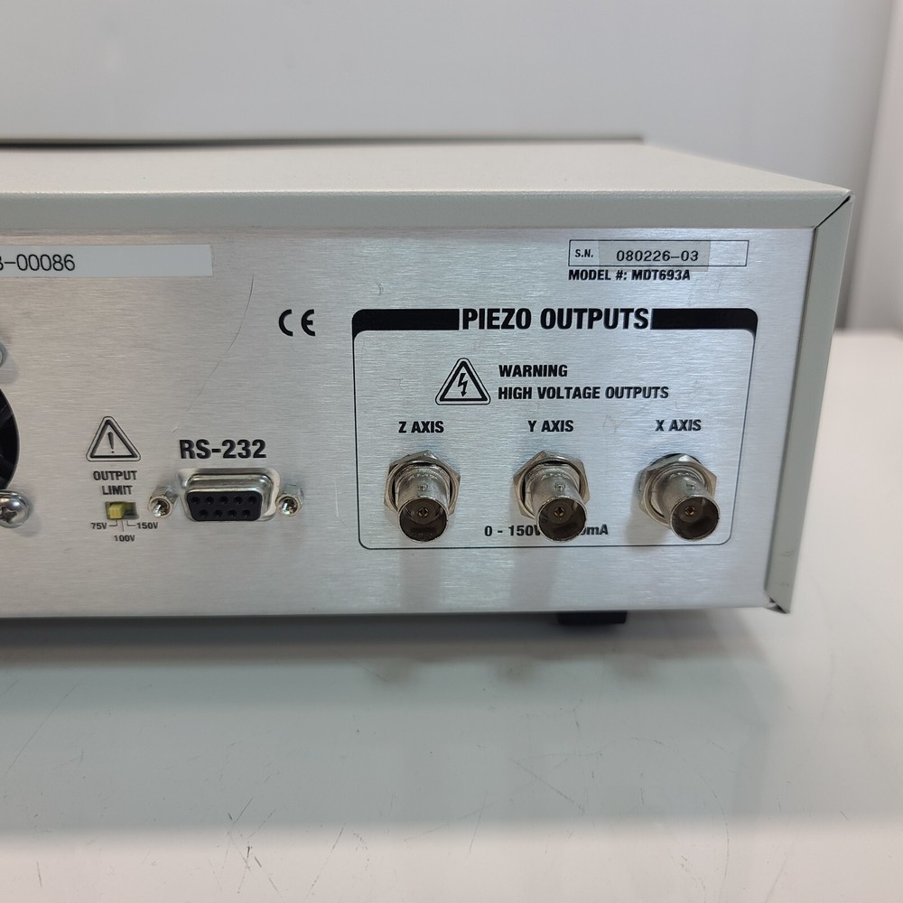 ThorLabs 3-Axis Piezo Controller MDT693A