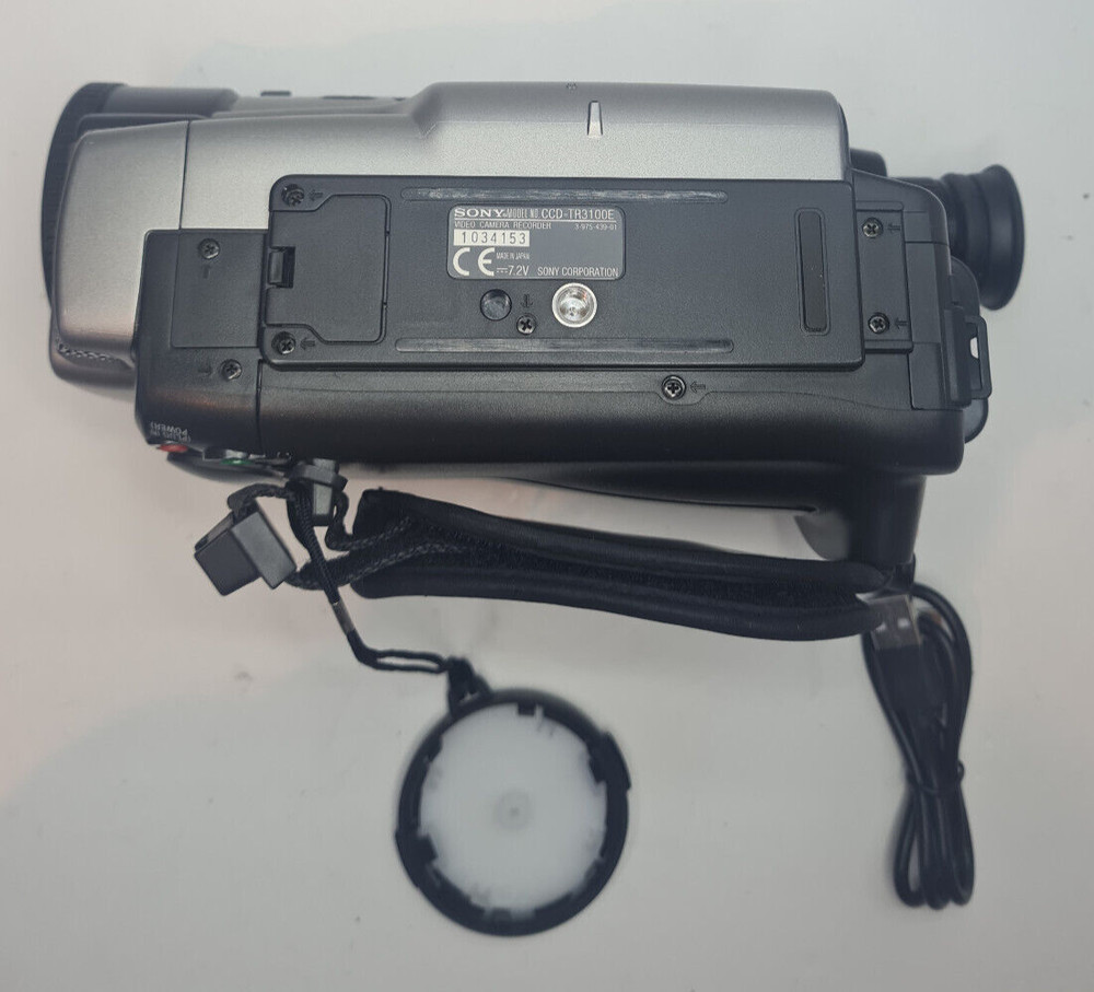 Sony CCD-TR3100E Handycam Video 8 Camcorder Bundle Fully Working