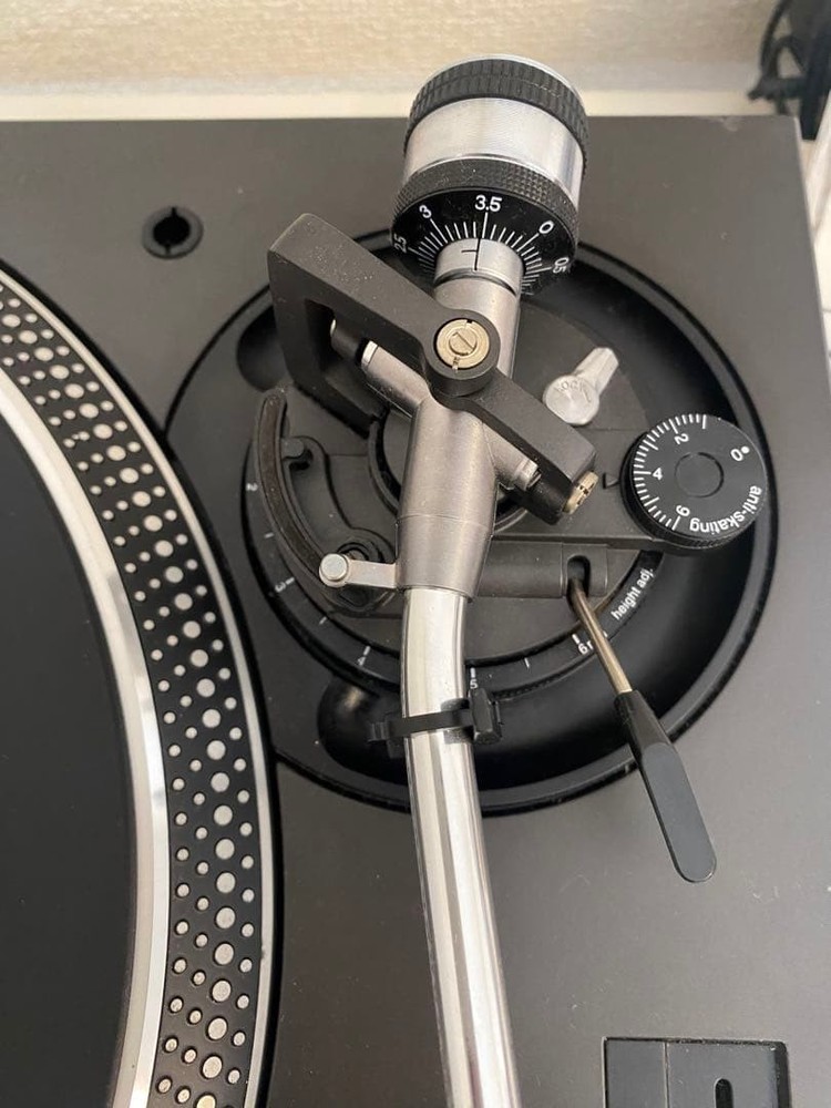 Technics SL-1200MK5 Direct Drive Turntable Excellent Working