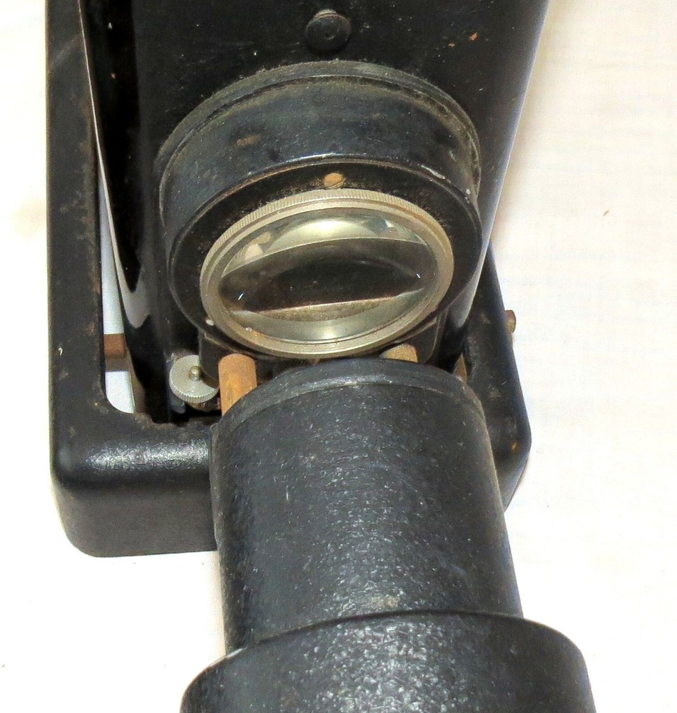 Leitz VIII S Projector - Untested. Sold AS IS