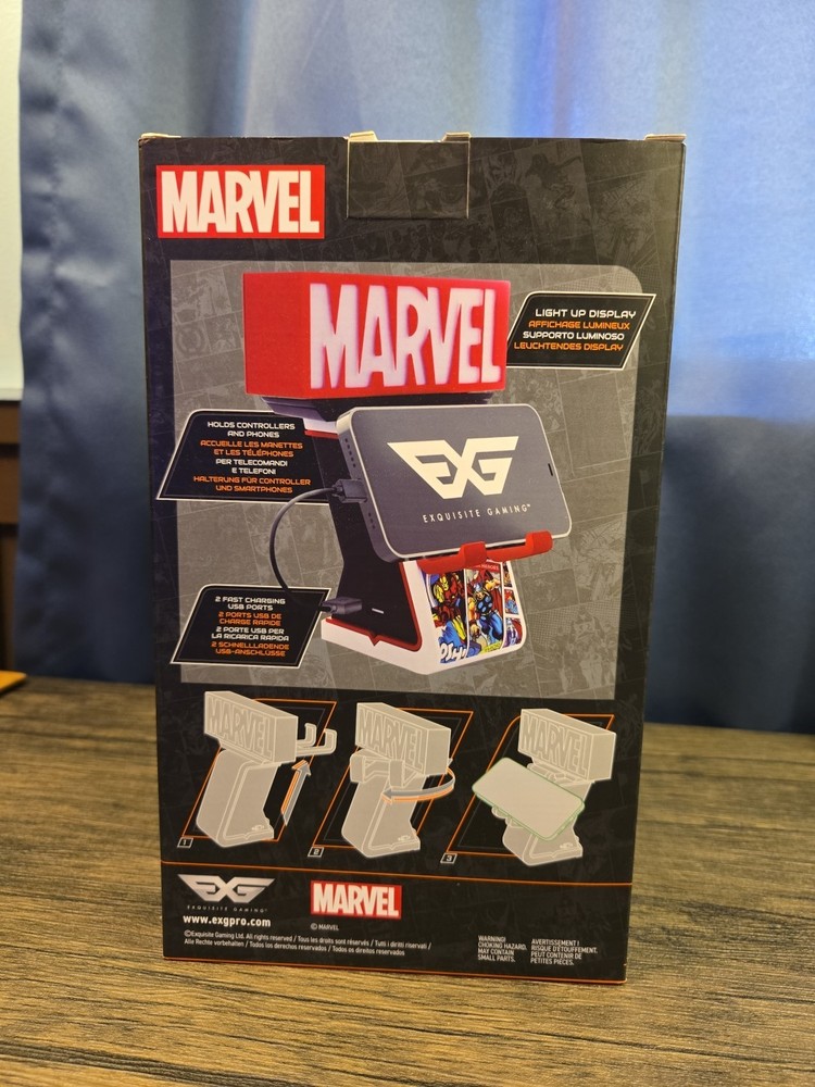 Marvel: Logo Ikon Light-Up Phone and Controller Stand