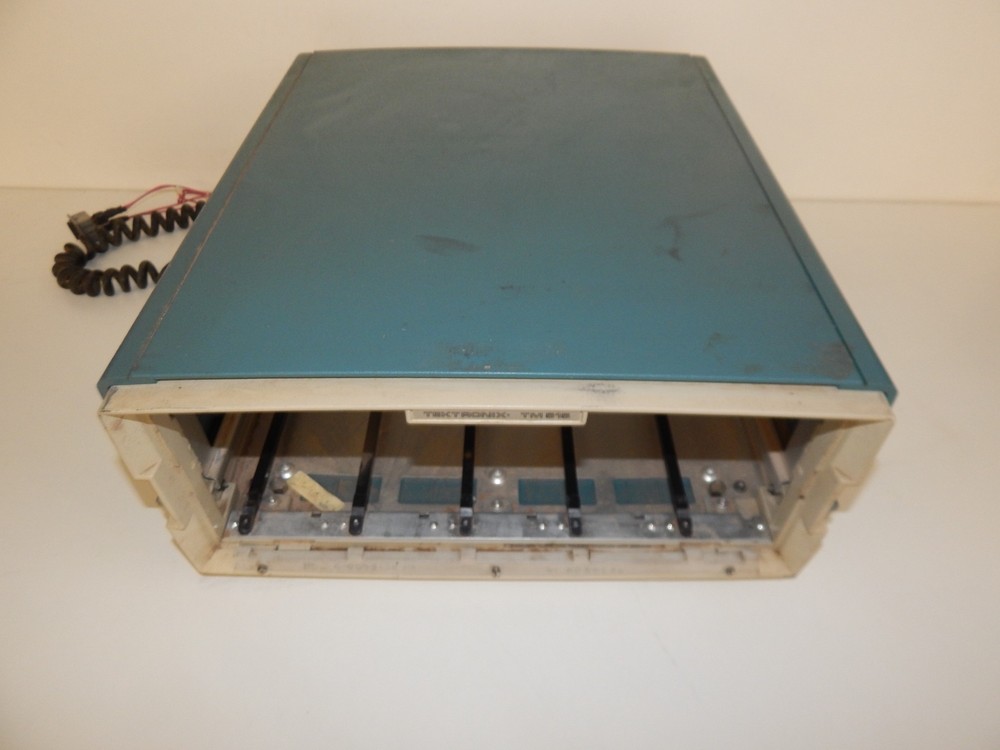TEKTRONIX TM 515 TM515 MAINFRAME / CHASSIS (JWP24)