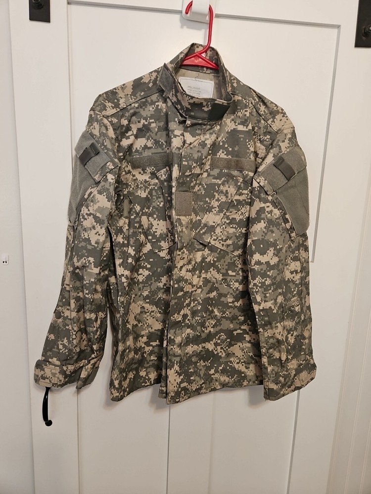 Army Combat Uniform Coat Mens Small Regular Digital Camo Read Description