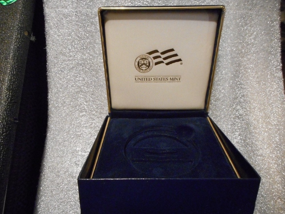 U.S. Mint Deluxe Presentation Boxes for 3" Medals