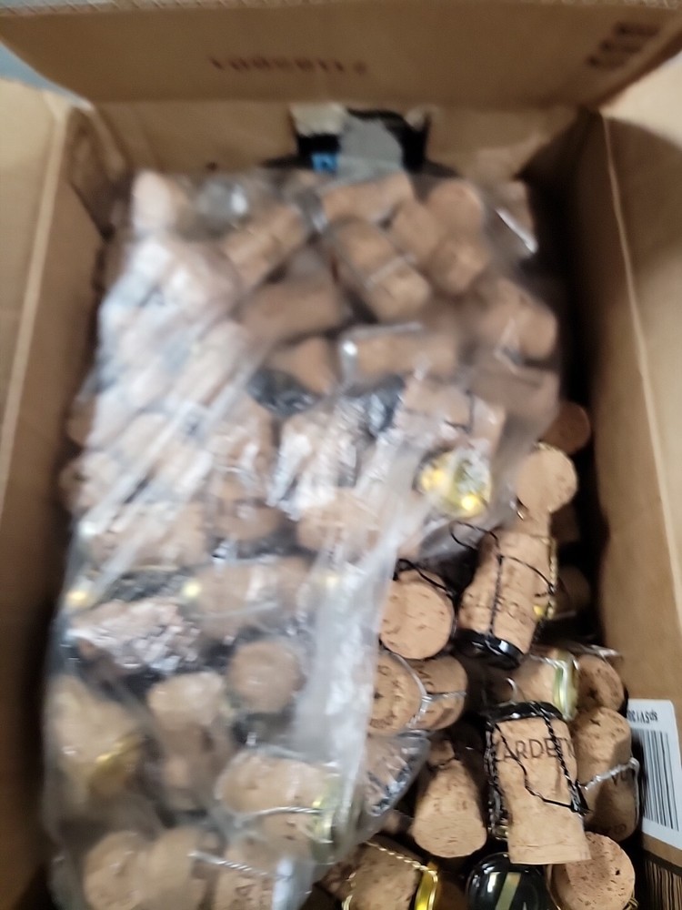 Assorted Large Corks for Crafts, DIY Projects, Wine, Beer Etc