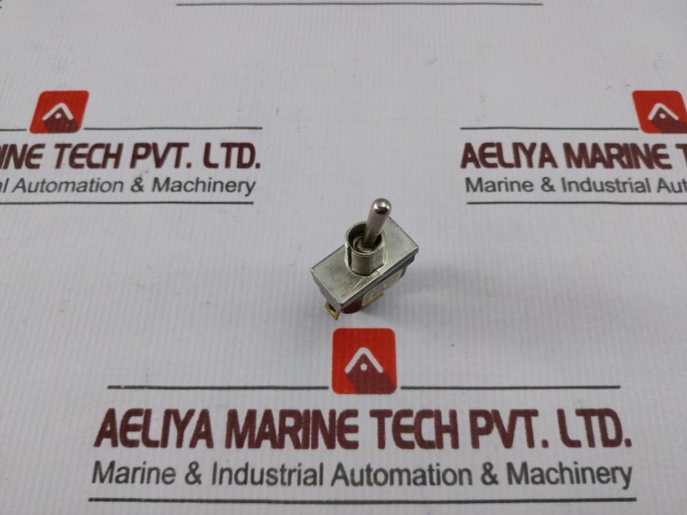 MCGILL 0090-0001 Toggle Switch 20A 250VAC