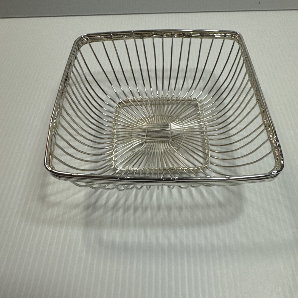 Vtg Small Silver Plated Wire Basket Square 5”x5” EUC