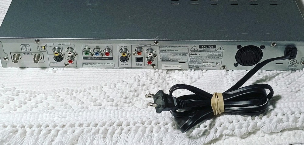 Sanyo DRW-500 DVD Recorder (No Remote)