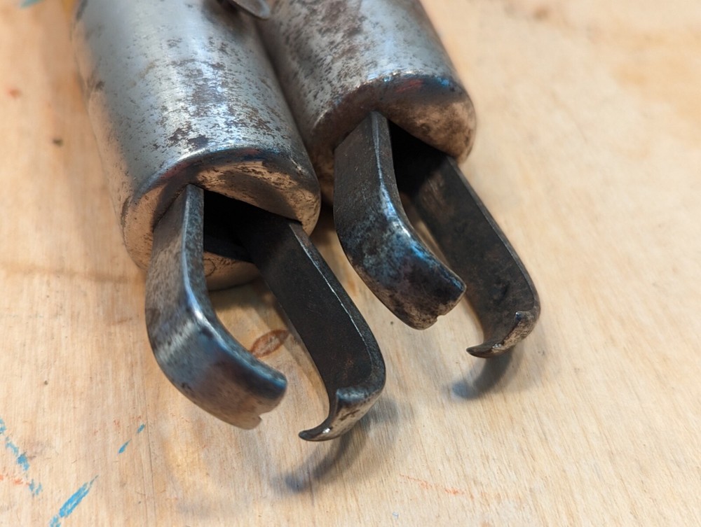 2 x WISEMAN Automatic Tack Puller Pat Nov 1914