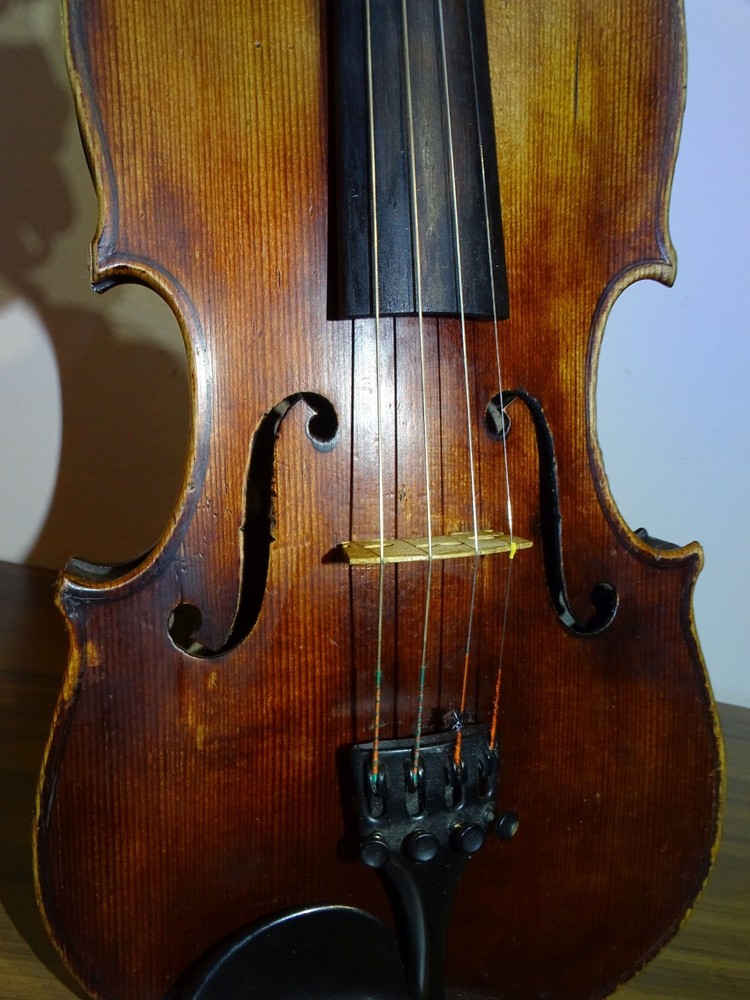 4/4 VIOLIN labelled JACOBUS KOLDITZ (Nr. 011)