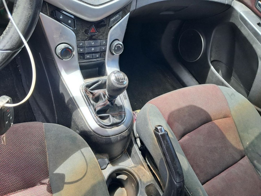 Console Front Floor Fits 11-12 CRUZE 4750796