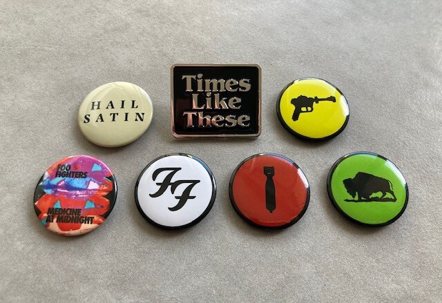 2021 Foo Fighters "Anniversary Capsule” Pin & Patch Set - David Grohl Hawkins