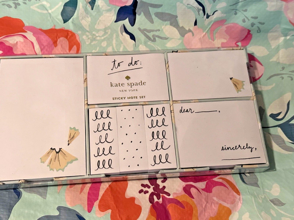 Kate Spade New York “ ON POINT STICKY NOTE SET “