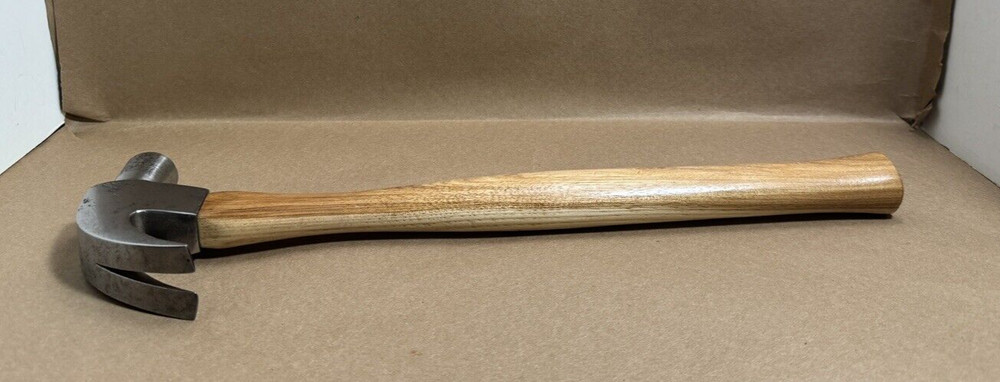 Antique Stanley Curved Claw Hammer 28 oz #0 Hickory Handle