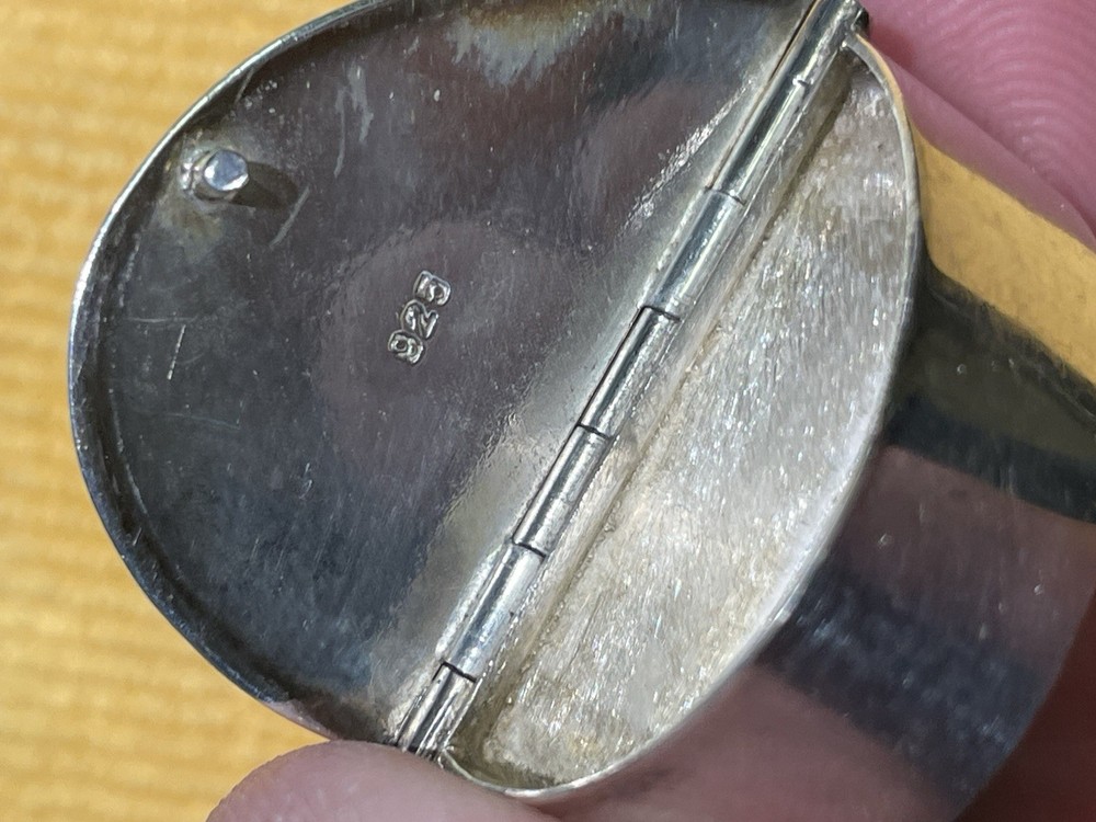Vintage Sterling Silver Pill Box /holder Hinged