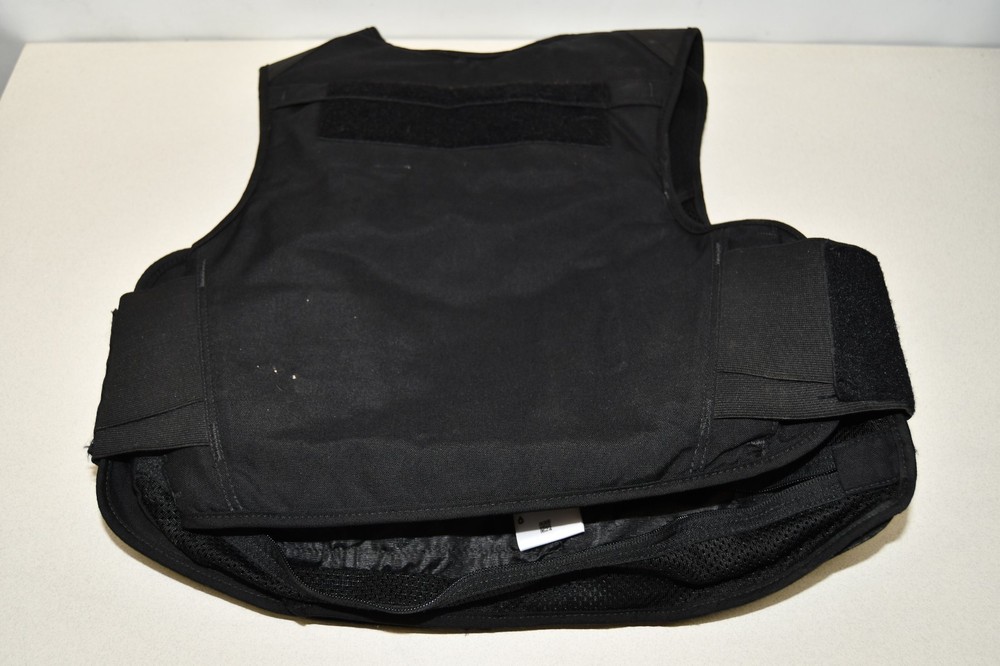 ^ Safariland V1 FO PKT Front Open Fix Pocket 2013-1815 Medium #X6442