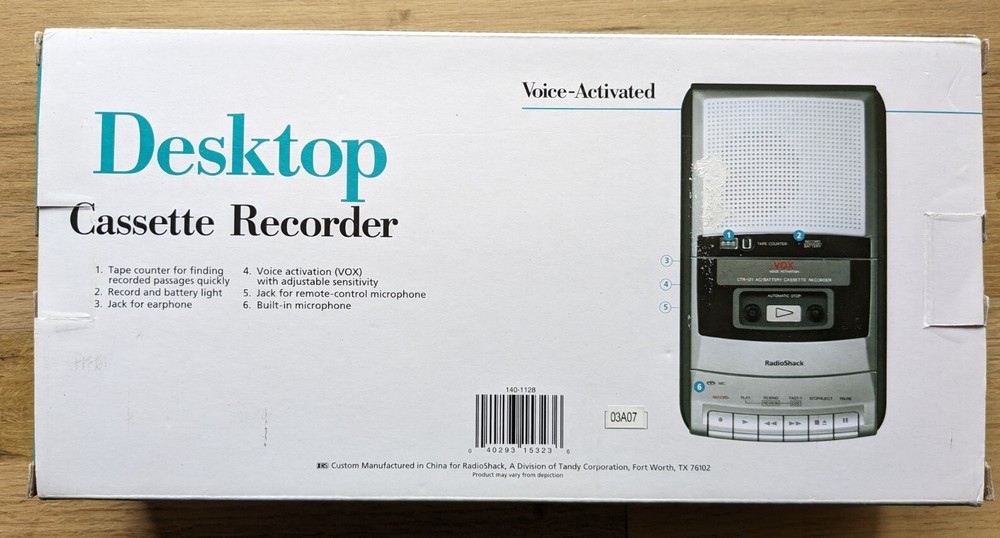RadioShack CTR-121 Desktop Cassette Recorder With 3 Cassettes - Read Description
