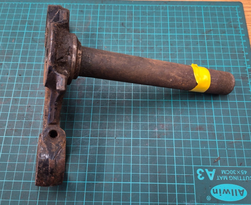 BSA Bottom Yoke - used