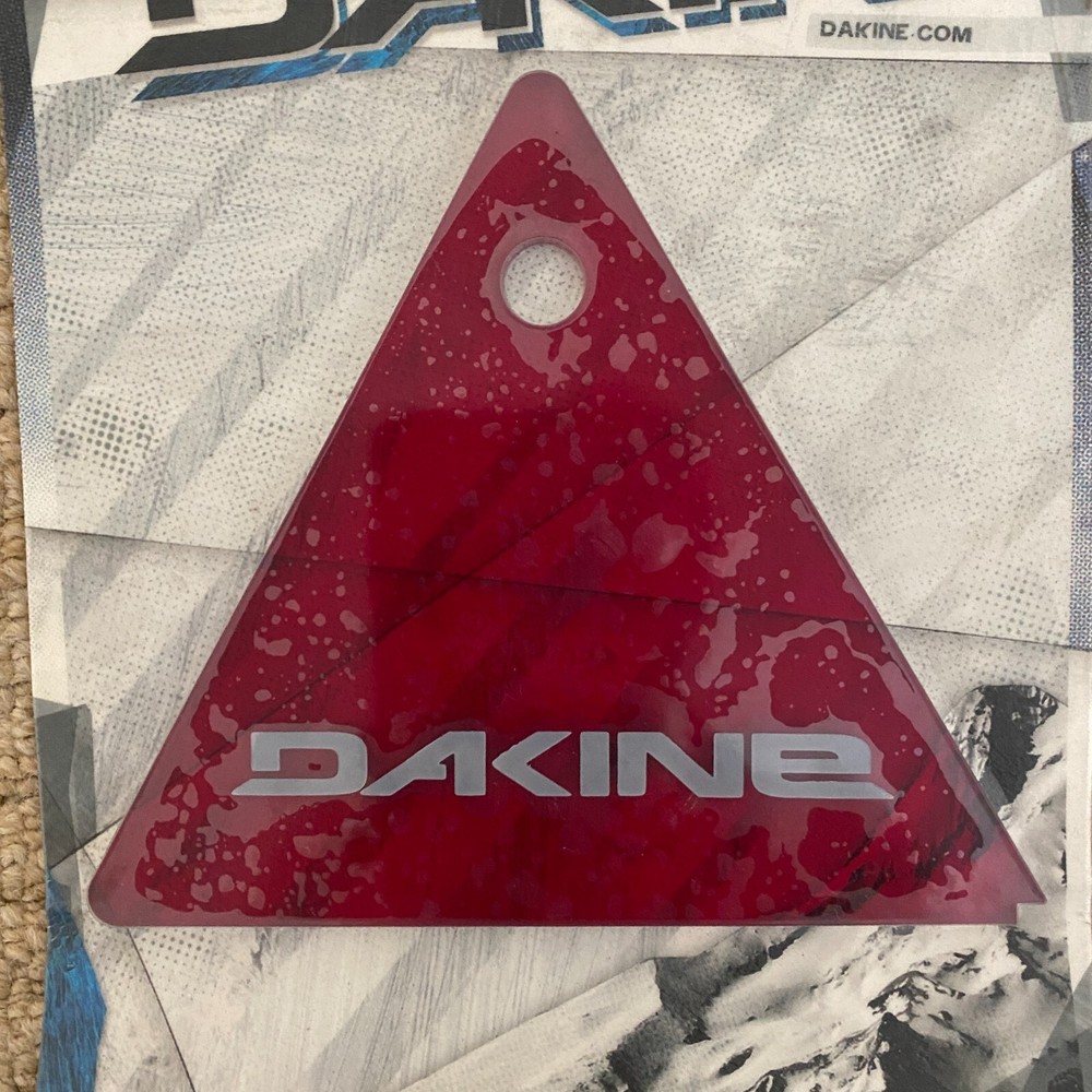 Dakine Triangle Scraper Red Snowboard Ski Scraper