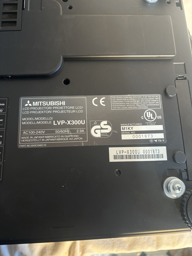 Mitubishi Lvp x300u