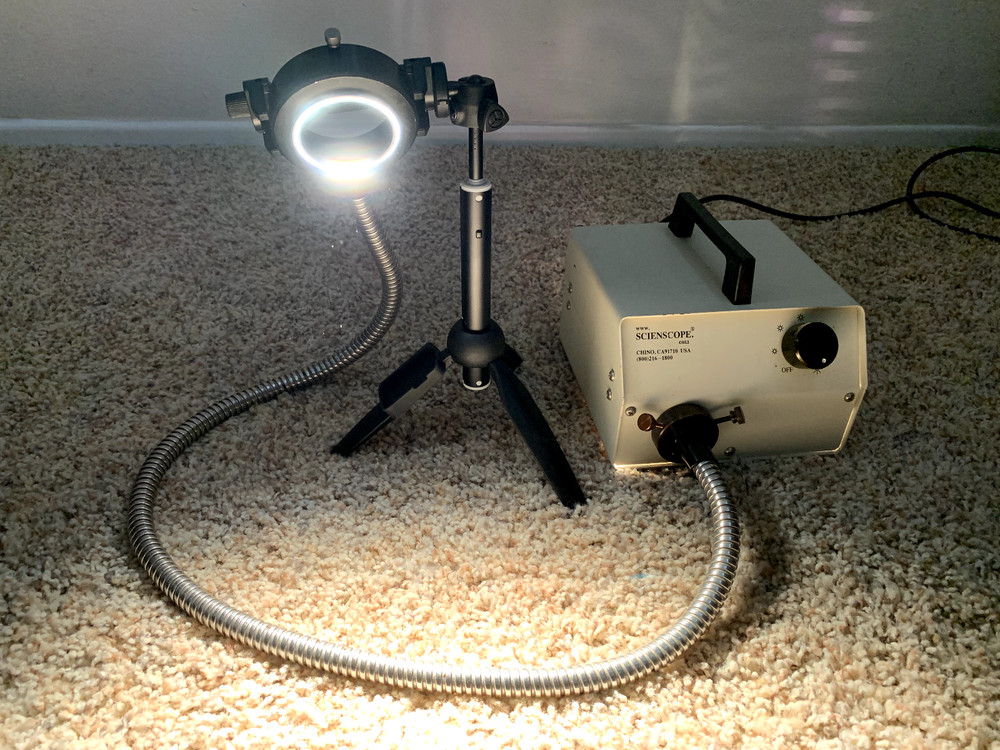 Microscope Fiber Optic Illuminator: Scienscope IL-88-FOI