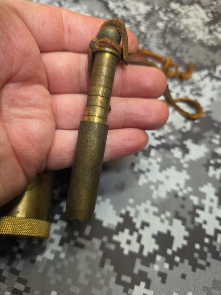 BLACK POWDER MUZZLELOADER FLINTLOCK TOOLS LOT CVA FLASK 2 TC FLINTS PAN PRIMER