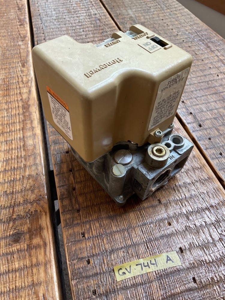 Furnace Smart Gas Valve SV9501H 2409 Honeywell