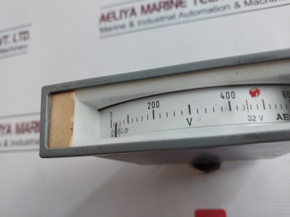 AEG Voltmeter 0-600V 32V