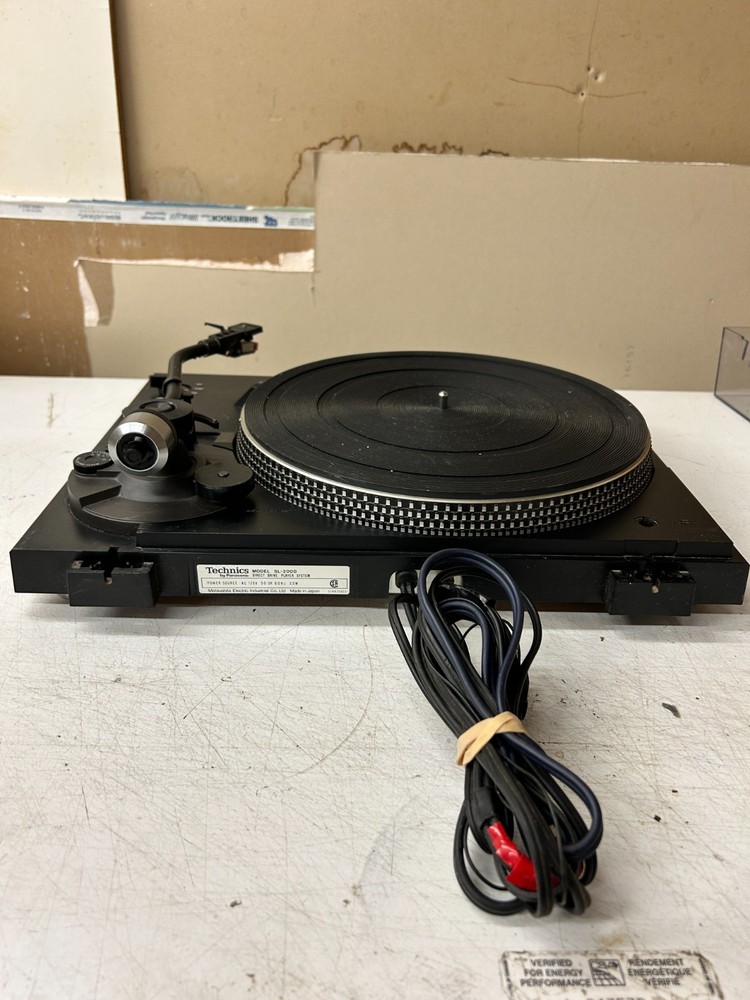 TURNTABLE Technics Panasonic SL-2000 Direct Drive Player System
